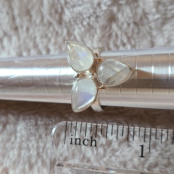 Rainbow Moonstone sterling silver ring - Picture 3 of 5